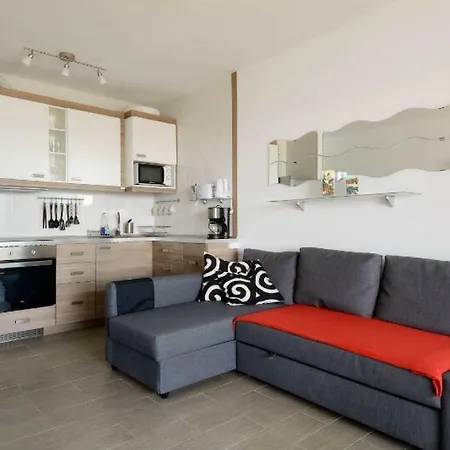 Apartment Belinda With Sea View, Sat-tv, Wifi, Only 200m From Playa Grande Lanzarote Island